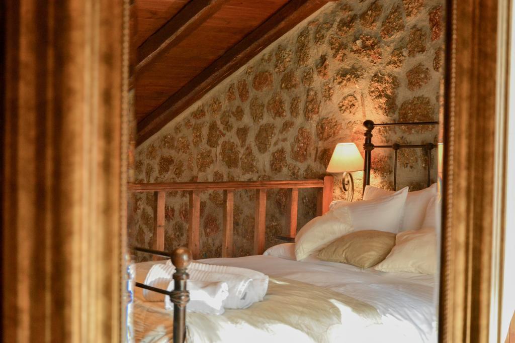 Nymfes Guesthouse Synikia Mesi Trikalon Quarto foto
