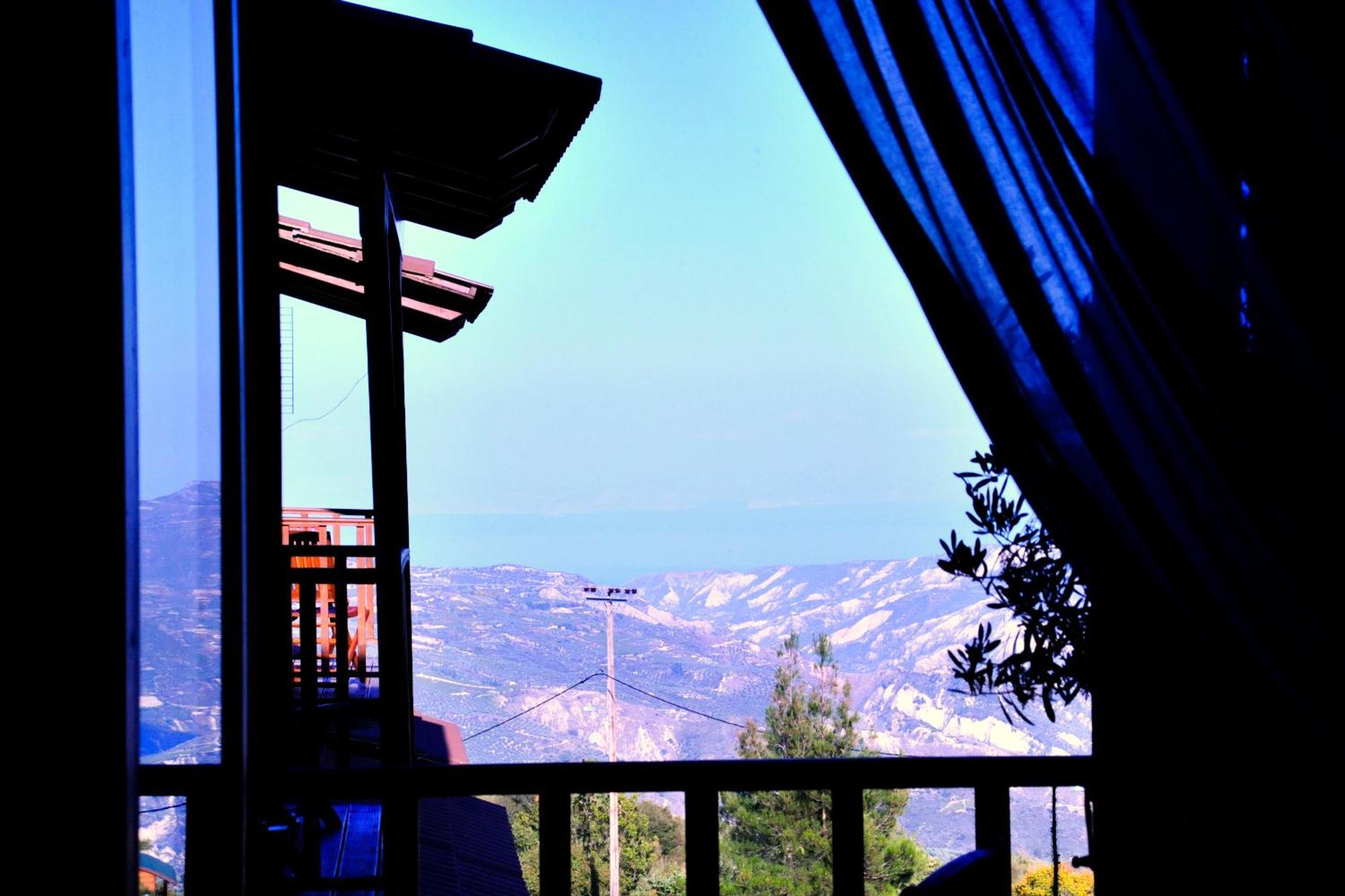 Nymfes Guesthouse Synikia Mesi Trikalon Quarto foto