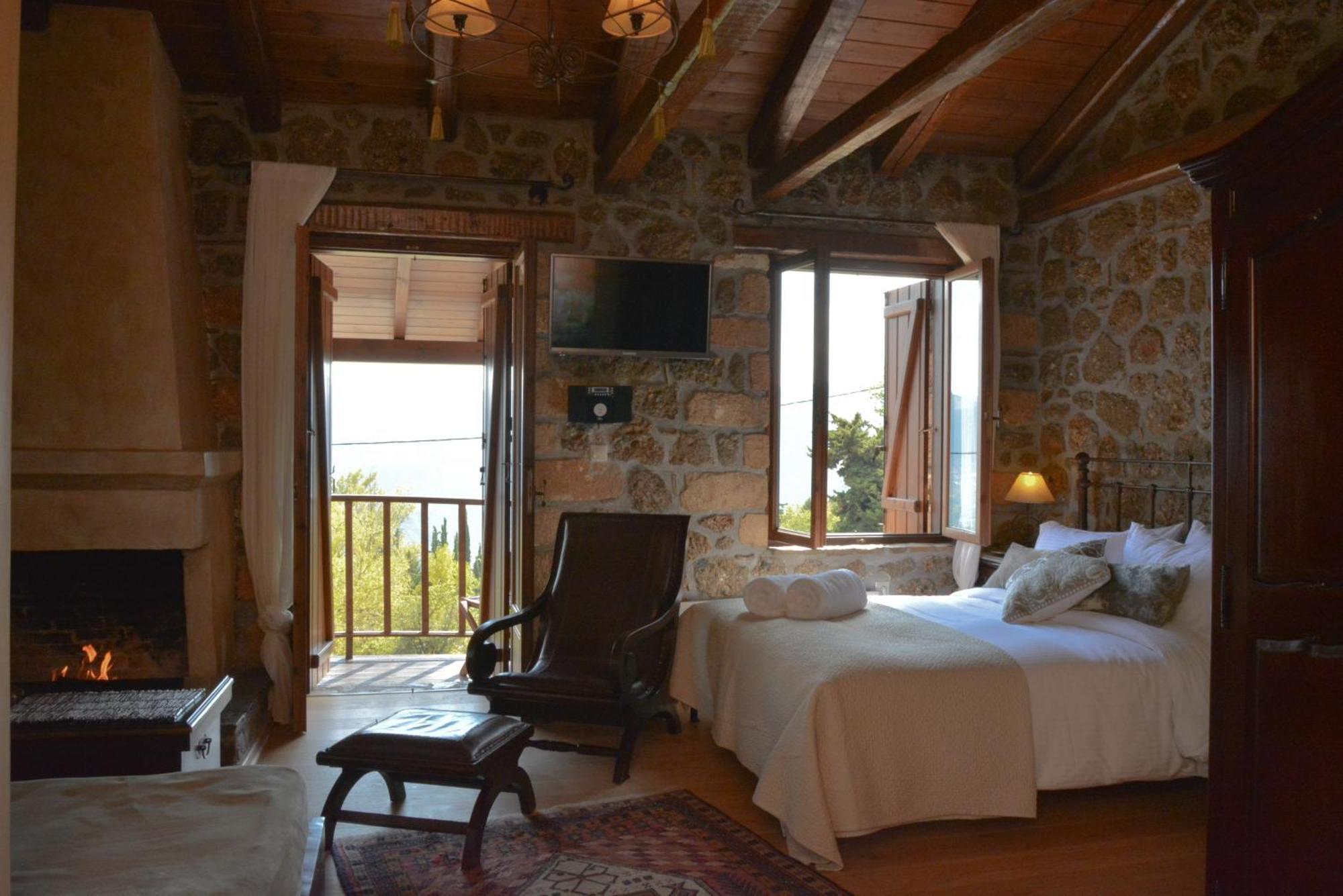 Nymfes Guesthouse Synikia Mesi Trikalon Quarto foto